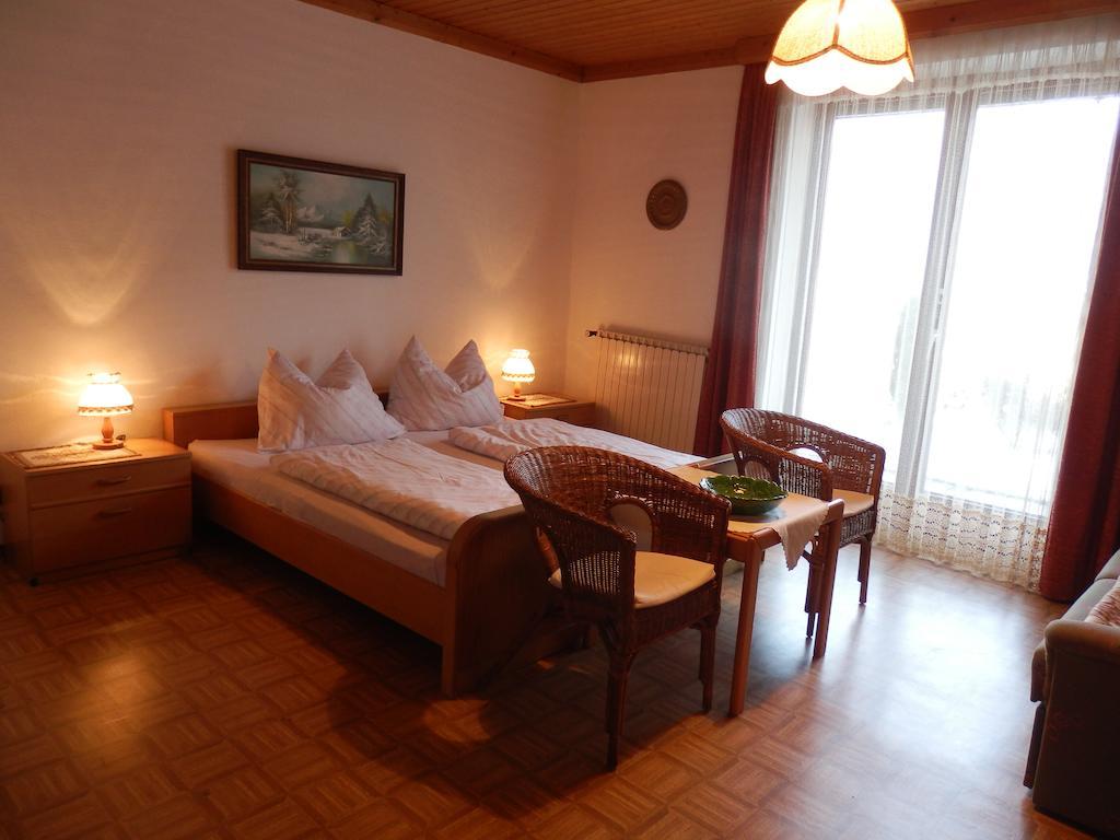 Ferienhaus Maier Apartment Lind Ruang foto